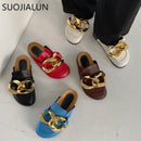 SUOJIALUN, nuevo diseño de marca, zapatillas de mujer con cadena dorada, zapatos de punta cerrada sin cordones, zapatos de punta redonda, tacones bajos, chanclas informales deslizantes