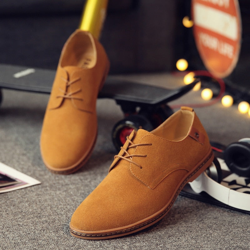 2017 Venta Caliente Moda Hombres Zapatos Casuales de Cuero de Gamuza hombres primavera otoño marea diseñador de la marca Casual Hombres Zapatos Con Cordones Zapatos Hombres