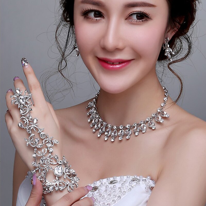 Bridal Bracelets Wedding Accessories Hand Chains Bracelet Women Rhinestone Jewelry Bridemaid Bracelets & Bangles