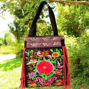¡Bolso de compras de promoción de precio! Nuevos bolsos bordados de moda nacional bordados de flores hechos a mano bolsos de hombro de tela étnica bolsos