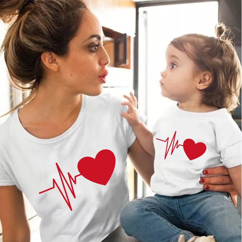 new family matching clothes mommy and me t shirt mother daughter red love funny printing mother and daughter tops