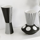 Nordic creative black and white ceramic vase abstract style flower arrangement flower retro classic home craft ornament