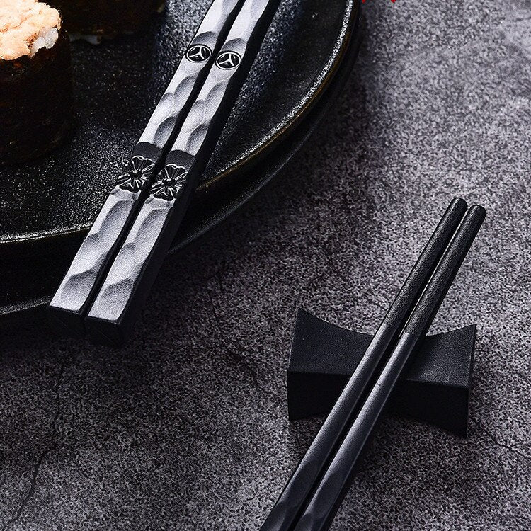 5 Pairs/Set Japanese Style Alloy Chopsticks With Gift Box Non-slip Mildew Proof Sushi Food Chop Sticks Reusable Kitchen Tools