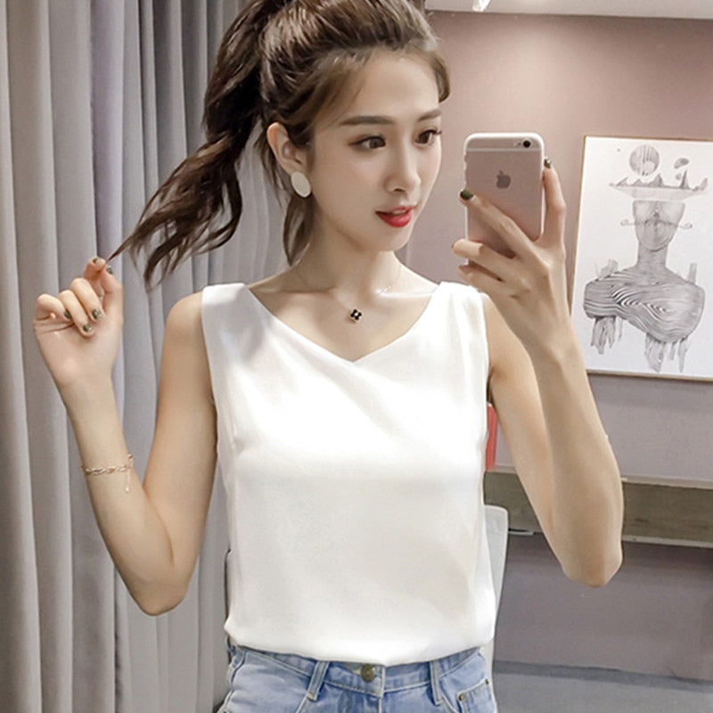 Korean Women Tops Chiffon Blouses Women Sleeveless Top Woman V Neck Tank Tops Casual Woman White Tops Ladies Basic OL Shirts XXL