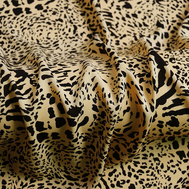 1 meter X 1.5 meter Soft Fashions Dress Material Fabric 95% Polyeter 5% Spandex Leopard Pattern