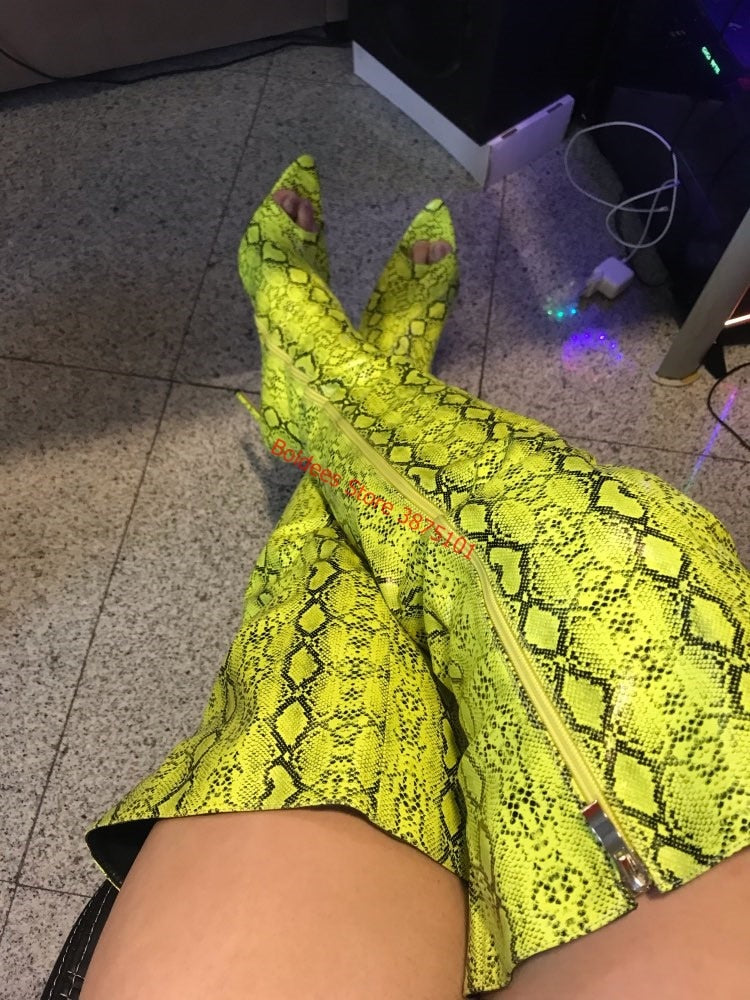 Botas por encima de la rodilla para mujer, botas de primavera con punta abierta de serpiente amarilla, patrón de estampado de piel, botas altas de fiesta a la moda de estilete