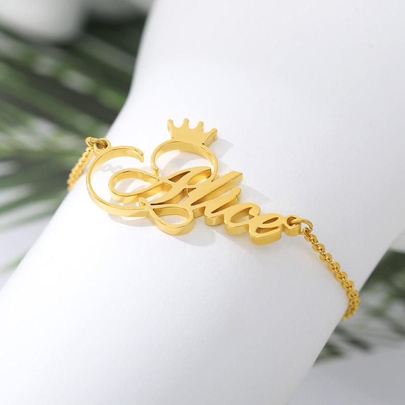 Pulsera personalizada con nombre, brazalete de acero inoxidable, pulseras con fuente de corona para mujer, brazalete hecho a mano, regalo para mejores amigos