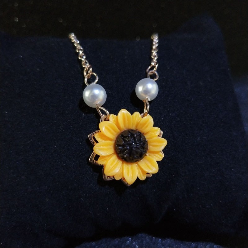 SMJEL Cartoon Sunflower Earings for Women Fashion Big Sun Flower Statement Earring Korean Studs Jewelry Best Friend Gifts