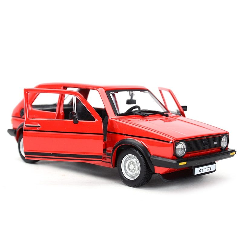 Bburago 1:24 1979 Golf MK1 GTI Hot Hatch Static Die Cast Vehicles Collectible Model Car Toys