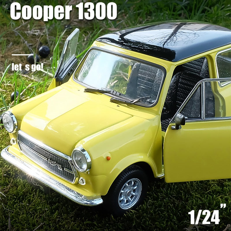 welly 1:24  Mini Cooper 1300 car alloy car model simulation car decoration collection gift toy Die casting model boy