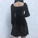 Fitshinling Vintage Gothic Velvet Dress Mujeres Dark A Line Botones Winter Grunge Slim Vestidos Manga larga Black Punk Vestidos Nuevo