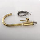 Grifo de agua de cocina Grifo de cocina negro y dorado cepillado Mezclador de agua de fregadero clásico de rotación de un solo mango