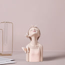 Figuras de hadas y mariposas ARTLOVIN, figuritas de niña, estatuas de mesa de resina, personajes creativos con bandeja de Metal dorado, decoración artesanal para el hogar