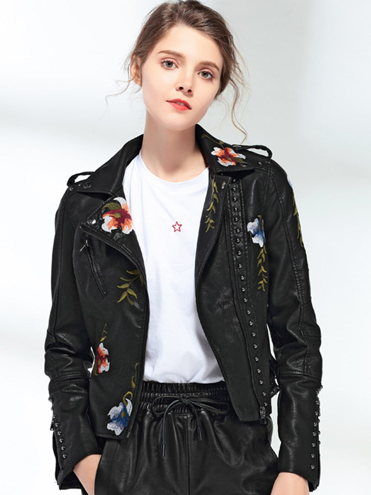 Ftlzz, chaqueta de cuero suave de imitación bordada con estampado Floral para mujer, abrigo con cuello vuelto, ropa de abrigo informal de Pu para motocicleta, prendas de vestir exteriores Punk negras