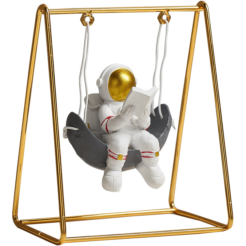 Figuritas de astronauta, decoración moderna para el hogar, figuras decorativas de astronauta, adornos de escritorio, estatuas de cosmonauta de plata de resina, regalo para hombre