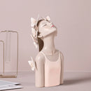 Figuras de hadas y mariposas ARTLOVIN, figuritas de niña, estatuas de mesa de resina, personajes creativos con bandeja de Metal dorado, decoración artesanal para el hogar