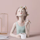 Figuras de hadas y mariposas ARTLOVIN, figuritas de niña, estatuas de mesa de resina, personajes creativos con bandeja de Metal dorado, decoración artesanal para el hogar