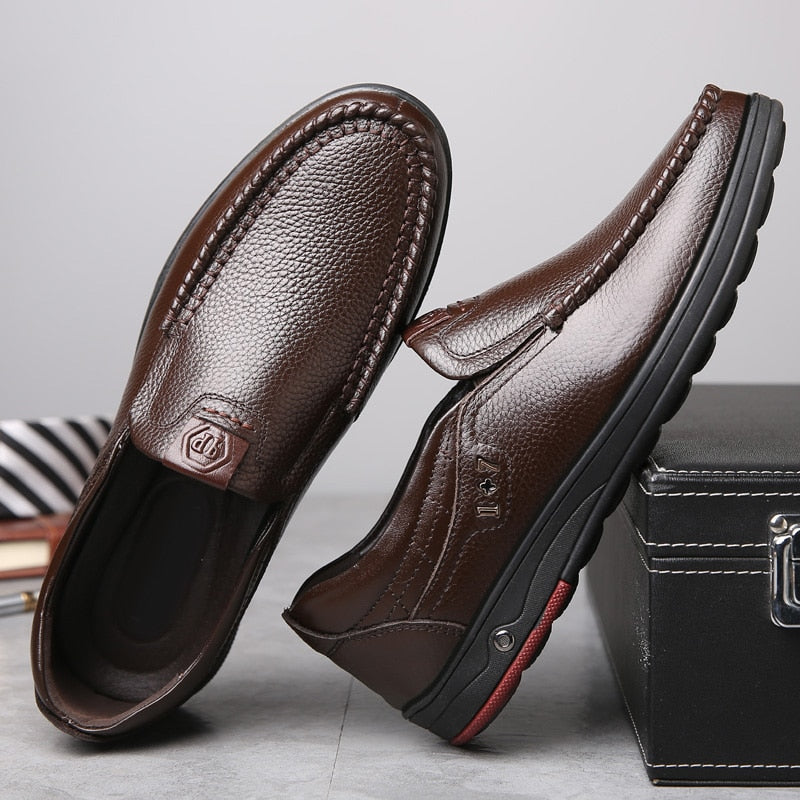 Zapatos de cuero genuino, mocasines para Hombre, zapatos de cuero informales de negocios, mocasines suaves clásicos, zapatos planos transpirables para Hombre