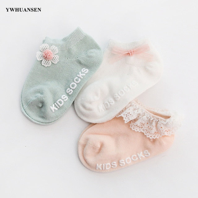 3 par/lote 0 a 24M primavera verano bebé calcetines Color sólido bebé piso calcetines algodón suave antideslizante barco calcetines para niñas
