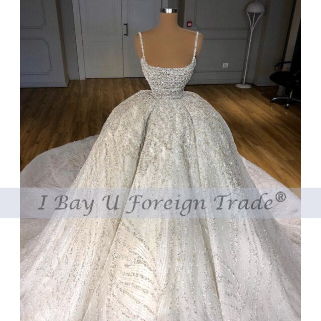 Luxus-Rüschen-langer Zug-Hochzeits-Kleid 2021 reizvoller Bügel-voller bördelnder Brautballkleid Vestido De Noiva