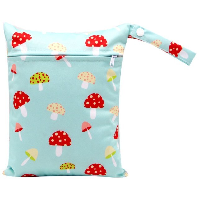 Mini Wet Bag Wiederverwendbar Für Stillen Menstruationsbinden Waterptoof PUL Schnappgriff Wetbag Mutterschaft Wickeltasche Beutel 20*25cm