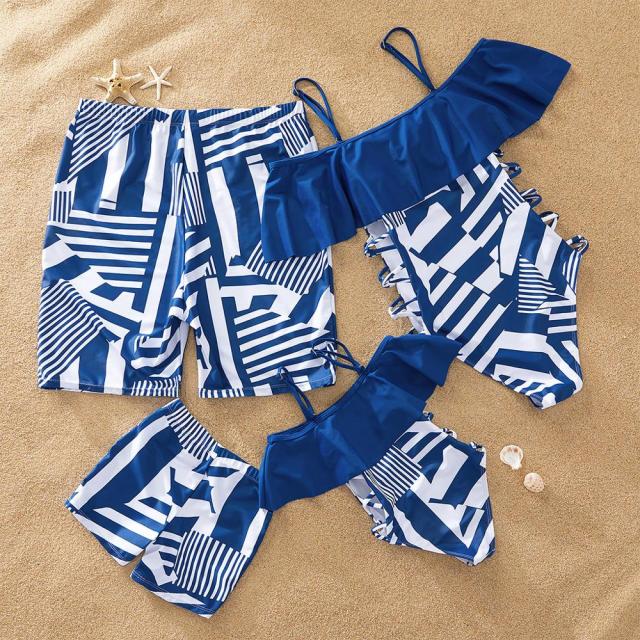 PatPat, gran oferta, verano 2021, traje de baño a juego con diseño geométrico azul marino para la familia, conjuntos de trajes de baño de una pieza con apariencia familiar