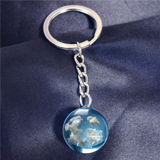 Schicke transparente Harz-Runde-Kugel-Mond-Anhänger-Halsketten-Frauen-blauer Himmel-weiße Wolken-Ketten-Halsketten-Modeschmuck-Geschenke für Mädchen