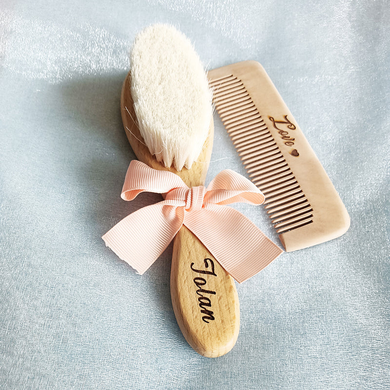 Peine de baño para bebé con nombre personalizado, cepillo para el cuidado del bebé, peine de madera de lana Natural pura, masajeador para recién nacido, regalo para Baby Shower y registro