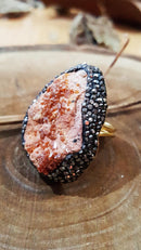 Dr Stone natural Stone Vanadinite Stone 22 carat gold plated women Bangle WHSR23