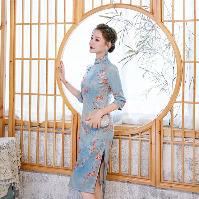 Cheongsam-Brautjungfernkleid im chinesischen Stil, modifiziertes Cheongsam im langen, schlanken Retro-gedruckten Cheongsam-Kleid qipao modern