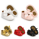 Zapatos de bebé recién nacido, zapatos de bebé (niño o niña), zapatos de vestir de PU antideslizantes con suela de goma con lazo clásico para niña, zapatos de cuna para primeros pasos para niños pequeños