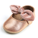 Zapatos de bebé recién nacido, zapatos de bebé (niño o niña), zapatos de vestir de PU antideslizantes con suela de goma con lazo clásico para niña, zapatos de cuna para primeros pasos para niños pequeños