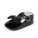 Zapatos de bebé recién nacido, zapatos de bebé (niño o niña), zapatos de vestir de PU antideslizantes con suela de goma con lazo clásico para niña, zapatos de cuna para primeros pasos para niños pequeños