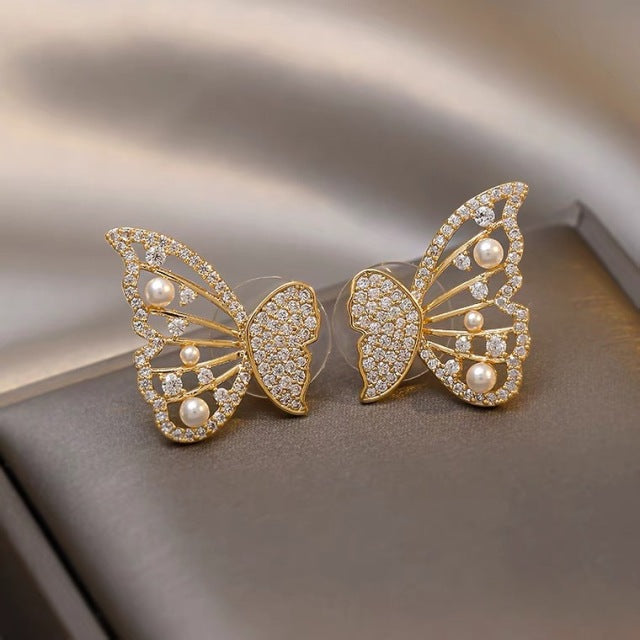 Koreanische Retro Asymmetrische Schmetterling Imitationsperlen Ohrringe Mode Runde Blume Brincos Lange Erklärung Flügel Ohrringe Schmuck