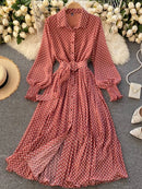 Frühling und Sommer Französisch Vintage Maxikleid 2021 Sommerkleid Damen Langarm Orange Polka Dot Chiffon Plissee Kleider Femme Robe